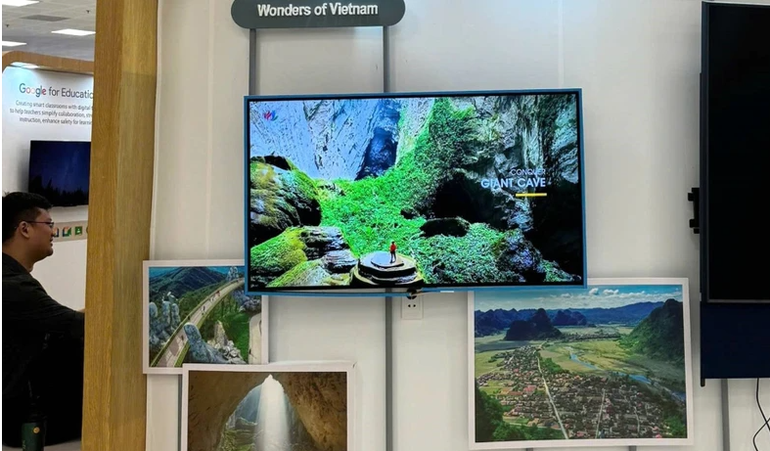 Hình ảnh du lịch Quảng Bình tại không gian trưng bày của Google.
