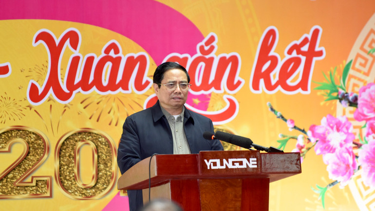 Thủ tướng Phạm Minh Chính phát biểu động viên, chúc tết công nhân, người lao động, người có hoàn cảnh khó khăn tỉnh Nam Định.