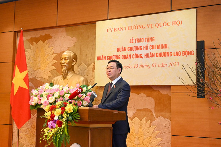 Chủ tịch Quốc hội Vương Đình Huệ phát biểu tại buổi lễ.