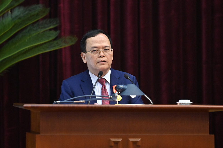 Đồng chí Ngô Văn Dụ, nguyên Ủy viên Bộ Chính trị, nguyên Bí thư Trung ương Đảng, nguyên Chủ nhiệm Ủy ban Kiểm tra Trung ương phát biểu tại hội nghị.