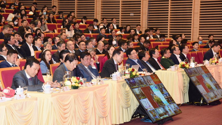 Đại diện lãnh đạo các bộ, ban ngành tham dự Hội nghị.