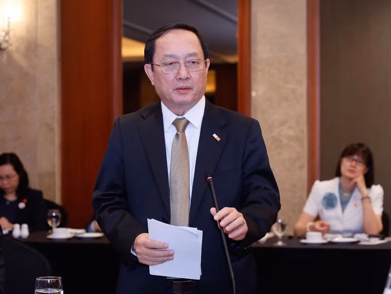 Bộ trưởng Khoa học và Công nghệ Huỳnh Thành Đạt phát biểu ý kiến tại Toạ đàm. Bộ trưởng Khoa học và Công nghệ Huỳnh Thành Đạt phát biểu ý kiến tại Toạ đàm.