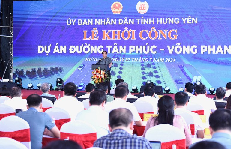 Tại buổi lễ khởi công, Thủ tướng yêu cầu tỉnh Hưng Yên tiếp tục tập trung hoàn thành nhanh việc giải phóng phần mặt bằng còn lại, làm tốt công tác tái định cư.