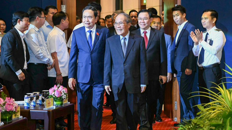 Chủ tịch Quốc hội Trần Thanh Mẫn cùng các đồng chí lãnh đạo, nguyên lãnh đạo Đảng, Nhà nước dự lễ kỷ niệm.