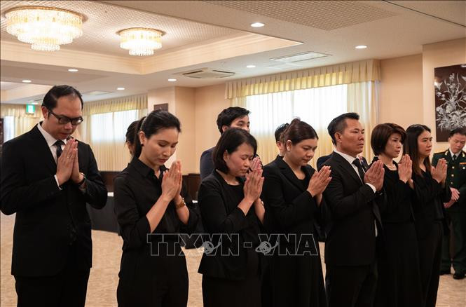 Kiều bào Việt Nam tại Nhật Bản viếng Tổng Bí thư Nguyễn Phú Trọng.