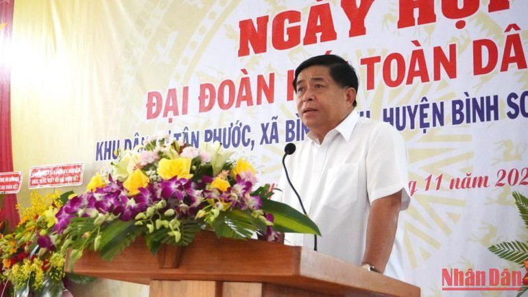 Bộ trưởng Kế hoạch và Đầu tư Nguyễn Chí Dũng phát biểu tại Ngày hội Đại đoàn kết toàn dân tộc.