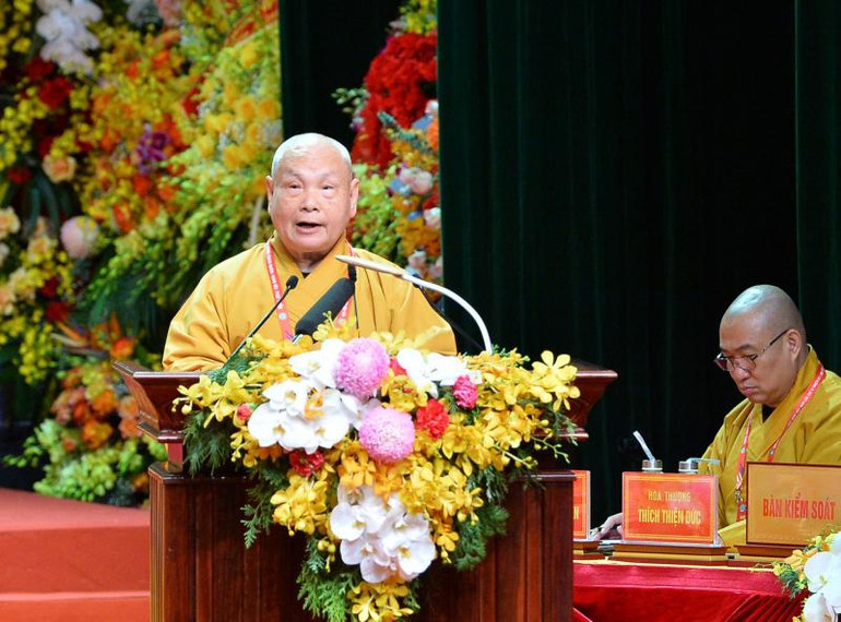 Hòa thượng Thích Thiện Nhơn-Chủ tịch Hội đồng trị sự Trung ương Giáo hội Phật giáo Việt Nam tuyên đọc diễn văn khai mạc Đại hội.