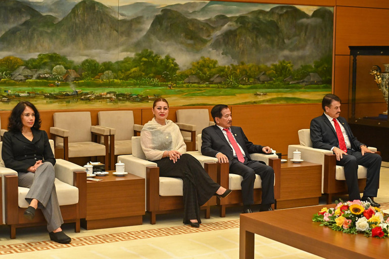 Thành viên đoàn đại biểu cấp cao Đảng Lao động Mexico dự buổi tiếp. Thành viên đoàn đại biểu cấp cao Đảng Lao động Mexico dự buổi tiếp.