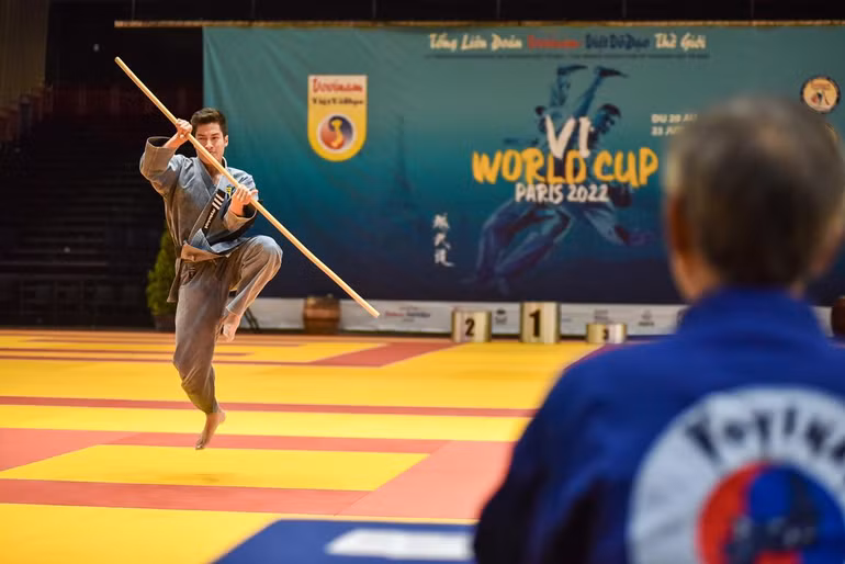 Khai môn quyền, Tứ tượng bồng pháp, Song luyện, Lão mai luyện, Lưỡng nghi kiếm pháp, Long hổ quyền, Đại đao kiếm pháp,... đều được các vận động viên Việt Nam và quốc tế trình diễn, thi đấu với tinh thần thượng võ cao đẹp. (Ảnh: MINH DUY)