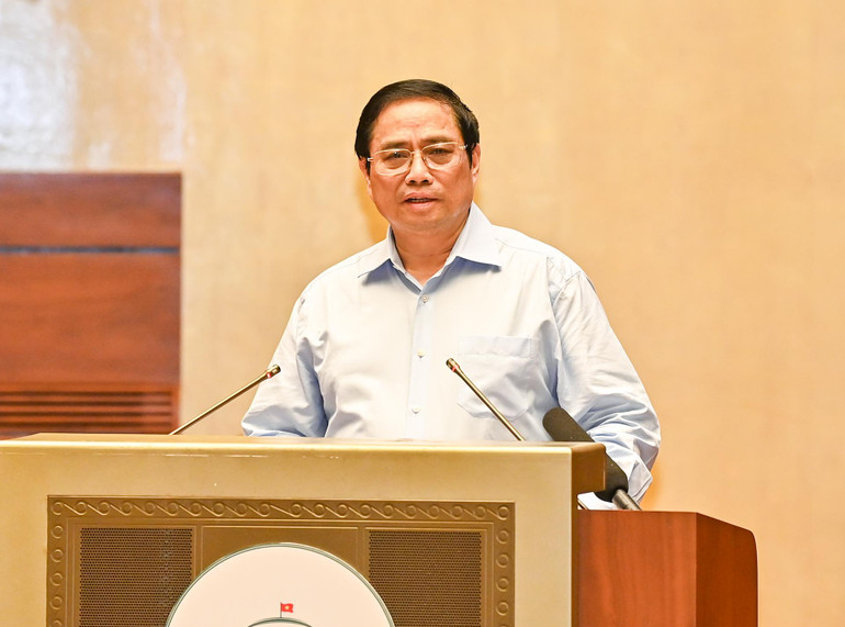 Thủ tướng Phạm Minh Chính truyền đạt chuyên đề tại hội nghị.
