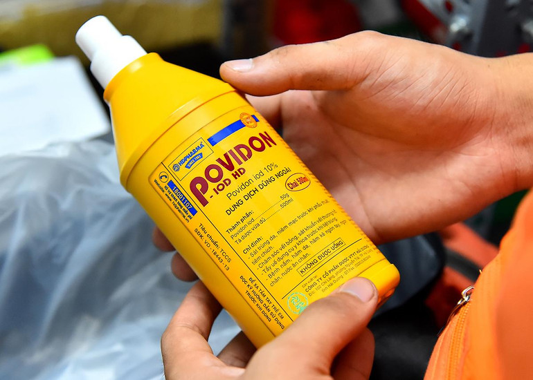 Chứng kiến không ít những vụ tai nạn nghiêm trọng mà nạn nhân không được đưa đến bệnh viện kịp thời. Nhận thấy sự cấp thiết của việc có xe cứu thương để vận chuyển người tai nạn trong những trường hợp cấp bách. Trong thời gian qua, từ nguồn hỗ trợ của cộng đồng và các nhà hảo tâm thông qua tài khoản thiện nguyện minh bạch: 8727 của Ngân hàng TMCP Quân đội MB Bank, FAS Angel đã mua được 2 chiếc xe cũ và cải tạo thành xe cứu thương cùng các trang thiết bị phục vụ cho việc sơ cứu ban đầu, đưa vào sử dụng trong công tác hỗ trợ sơ cứu người bị tai nạn giao thông trên địa bàn thành phố Hà Nội.