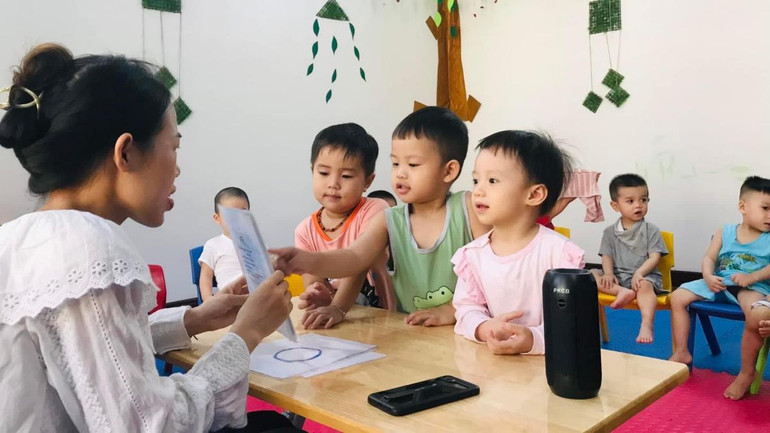 Bảo đảm quyền được học tập của trẻ em. (Ảnh minh họa: HOÀNG LINH)