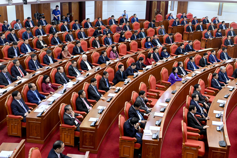 Các đại biểu dự phiên bế mạc Hội nghị lần thứ 9 Ban chấp hành Trung ương Đảng khóa XIII. Ảnh: Đăng Khoa