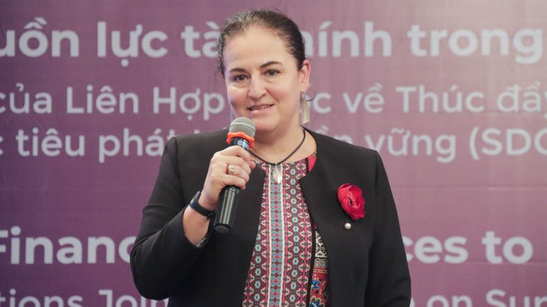 Bà Elisa Fernandez Saenz, Trưởng đại diện UN Women tại Việt Nam phát biểu tại hội thảo.