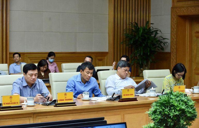 Đại diện lãnh đạo các bộ tham dự phiên họp.