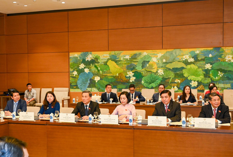 Đoàn đại biểu cấp cao Quốc hội Việt Nam dự buổi hội đàm. (Ảnh: Duy Linh)