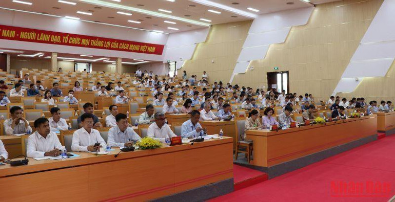 Quang cảnh hội nghị.