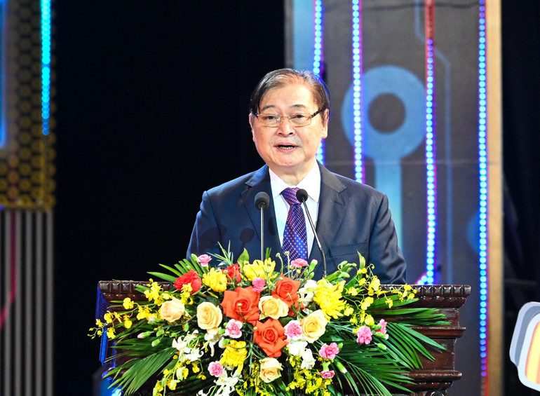 Chủ tịch Quỹ VIFOTEC Phan Xuân Dũng phát biểu tại buổi lễ.