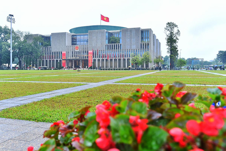 Nhà Quốc hội - nơi diễn ra Kỳ họp thứ tư, Quốc hội khóa XV. Theo dự kiến, kỳ họp sẽ diễn ra từ ngày 20/10 đến 15/11, với nhiều nội dung, quyết sách quan trọng.