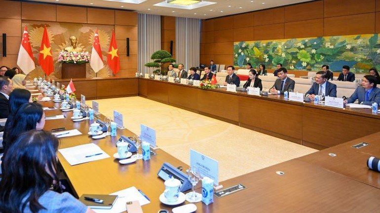 Quang cảnh buổi tiếp tại Nhà Quốc hội. Quang cảnh buổi tiếp tại Nhà Quốc hội.