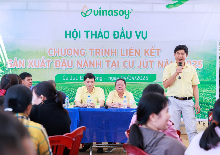 Trung tâm VSAC luôn đồng hành giúp bà con nông dân có đươc vụ mùa bội thu.