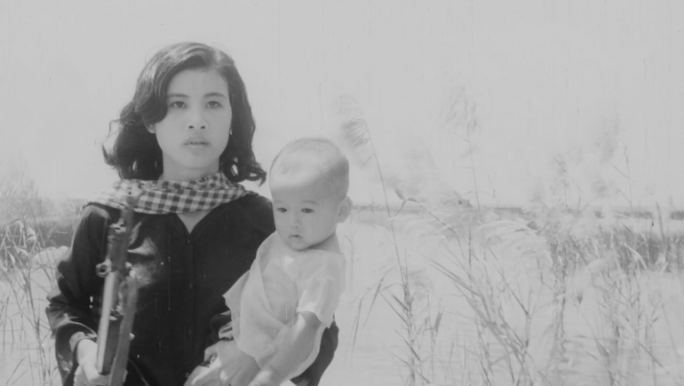 Nghệ sĩ Thúy An trong vai Sáu Xoa - vợ của Ba Đô do NSND Lâm Tới thủ vai.