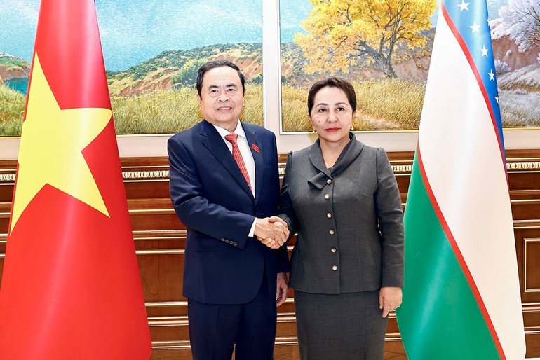 Chủ tịch Thượng viện Uzbekistan Tanzila Narbaeva chủ trì Lễ đón và hội đàm với Chủ tịch Quốc hội Trần Thanh Mẫn. Ảnh: DOÃN TẤN/TTXVN Chủ tịch Thượng viện Uzbekistan Tanzila Narbaeva chủ trì Lễ đón và hội đàm với Chủ tịch Quốc hội Trần Thanh Mẫn. Ảnh: DOÃN TẤN/TTXVN