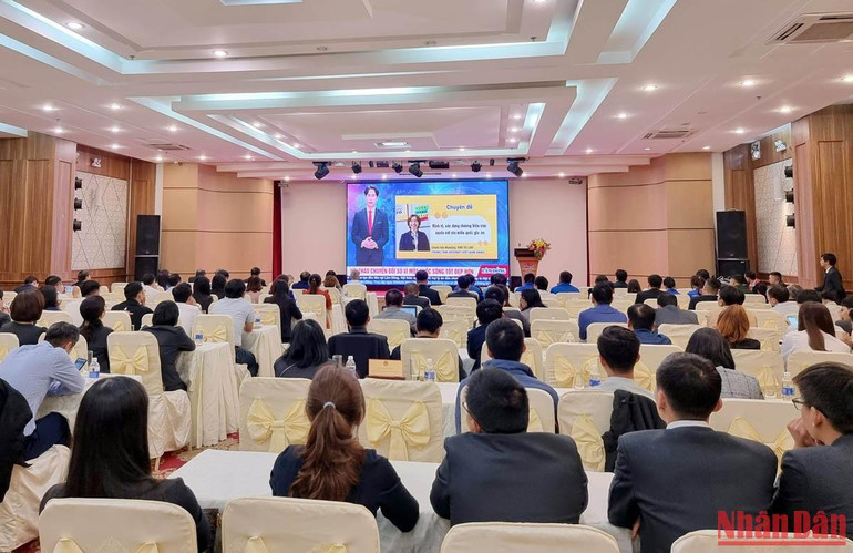 Quang cảnh hội thảo.