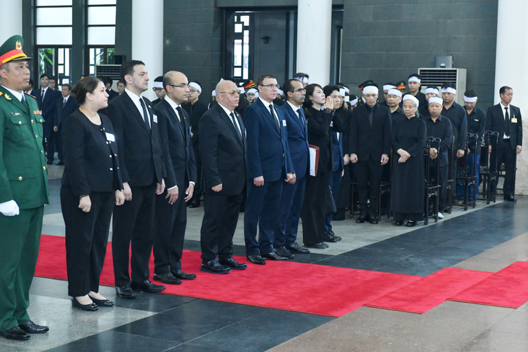 Đoàn Algeria viếng Tổng Bí thư Nguyễn Phú Trọng.