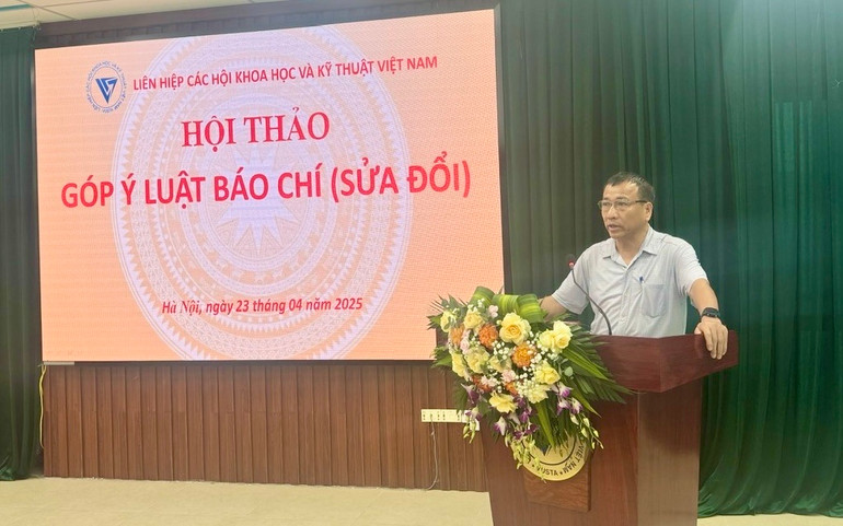 TS Lê Công Lương, Phó Tổng Thư ký kiêm Trưởng Ban Khoa học và hợp tác quốc tế phát biểu tại hội thảo.