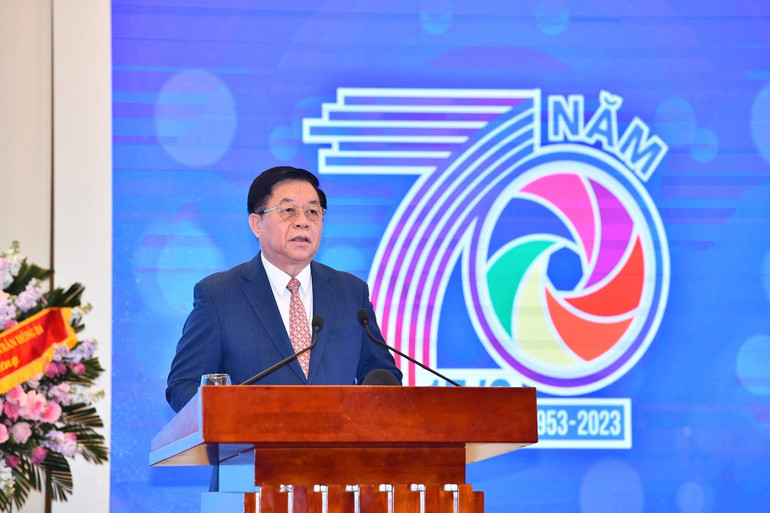 Đồng chí Nguyễn Trọng Nghĩa phát biểu tại Lễ kỷ niệm. (Ảnh: ĐĂNG KHOA)