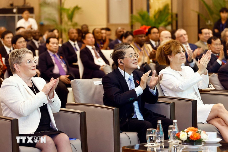 Đại biểu dự khai mạc hội nghị. (Ảnh: Doãn Tấn/TTXVN)