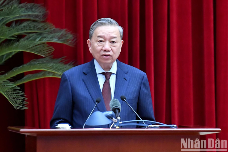 Tổng Bí thư Tô Lâm phát biểu khai mạc Hội nghị Ban Chấp hành Trung ương Đảng khóa XIII. (Ảnh: ĐĂNG KHOA) Tổng Bí thư Tô Lâm phát biểu khai mạc Hội nghị Ban Chấp hành Trung ương Đảng khóa XIII. (Ảnh: ĐĂNG KHOA)