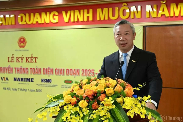 Ông Phạm Nguyên Hùng - Cục trưởng Cục Công nghiệp, Bộ Công Thương đại diện cho các đơn vị chức năng trong Bộ phát biểu tại Lễ ký kết.