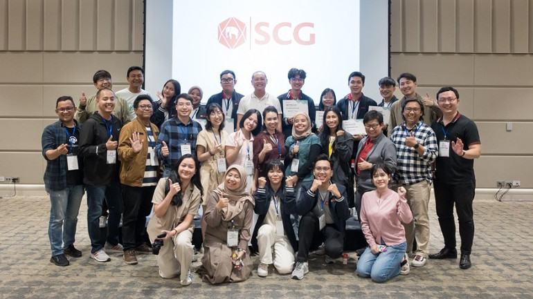 Chương trình Đại sứ ESG-ESG Ambassador giúp thế hệ trẻ trong khu vực được học hỏi và trao đổi kiến thức, cũng như sáng tạo và thực hiện các dự án cộng đồng của mình.