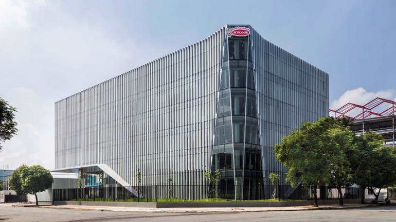 Tòa nhà văn phòng tổng công ty tại Khu Công nghiệp Tân Bình, Thành phố Hồ Chí Minh.