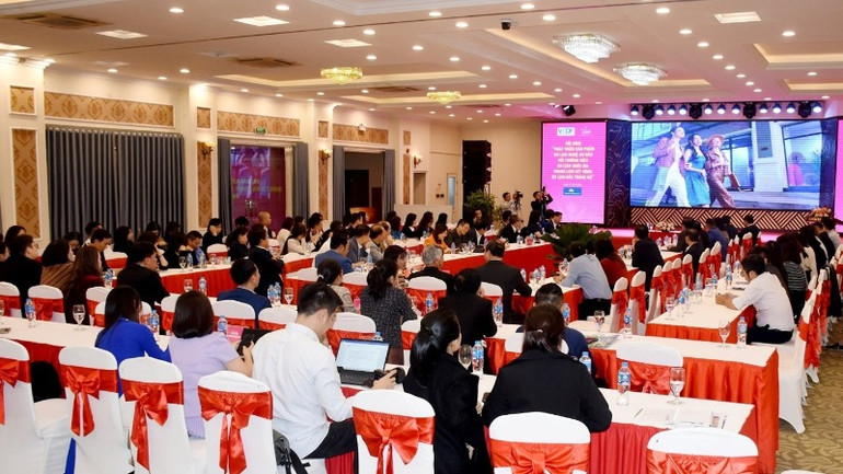 Tổ chức thành công Hội nghị Phát triển sản phẩm du lịch Nghệ An gắn với Thương hiệu du lịch quốc gia trong liên kết vùng du lịch Bắc Trung Bộ.