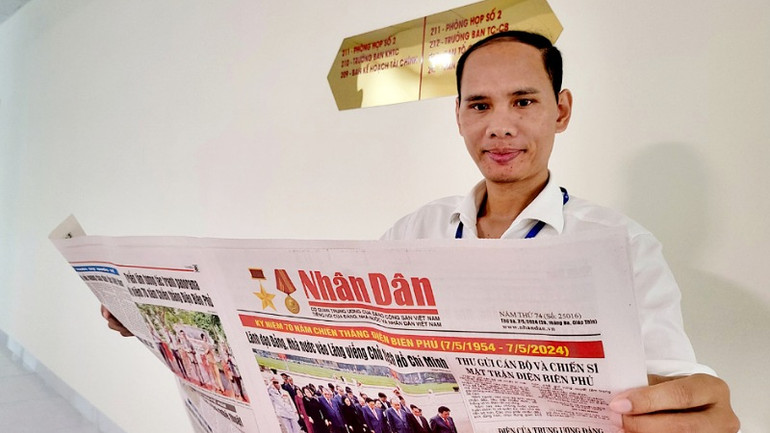 Đề cao trách nhiệm của mỗi đảng viên, mỗi người làm báo, nhất là người đứng đầu cơ quan báo chí. Đề cao trách nhiệm của mỗi đảng viên, mỗi người làm báo, nhất là người đứng đầu cơ quan báo chí.