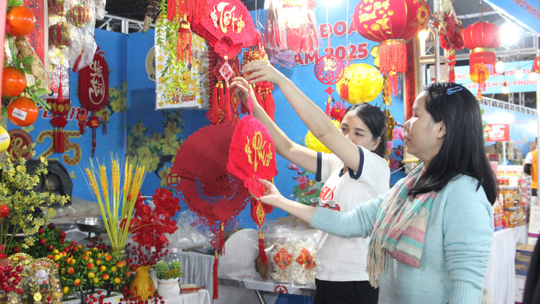 Không khí Tết đã về