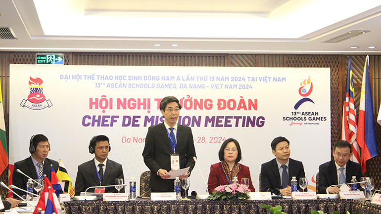 Lãnh đạo thành phố Đà Nẵng phát biểu chào mừng.