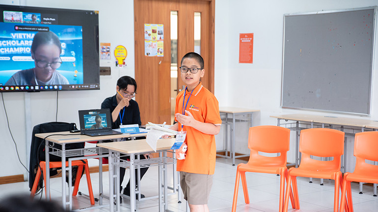 Mỗi thành viên có 4 phút để phát biểu