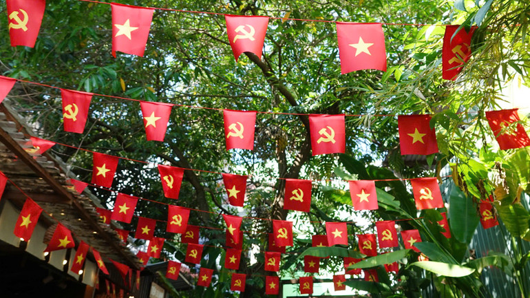 Rực rỡ một góc sân.