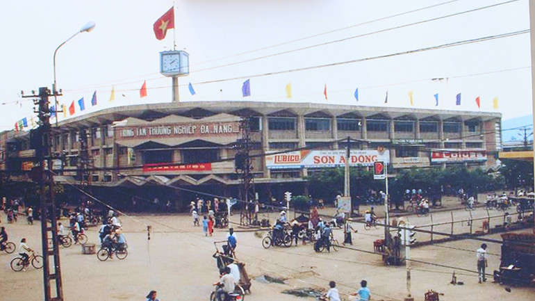 Chợ Cồn trước năm 1990. (Ảnh tư liệu)