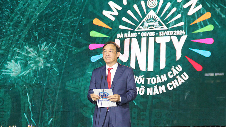 Chủ tịch Ủy ban Nhân dân thành phố Đà Nẵng Lê Trung Chinh phát biểu khai mạc.