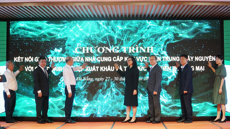 Các đại biểu khai mạc hội nghị Các đại biểu khai mạc hội nghị