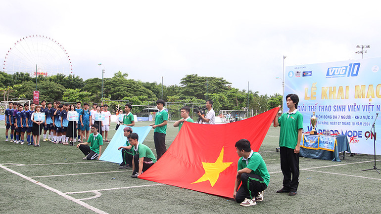 Các đội bóng tại Lễ khai mạc