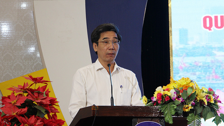 Phó Chủ tịch Ủy ban nhân dân thành phố Đà Nẵng Trần Chí Cường phát biểu tại hội nghị.