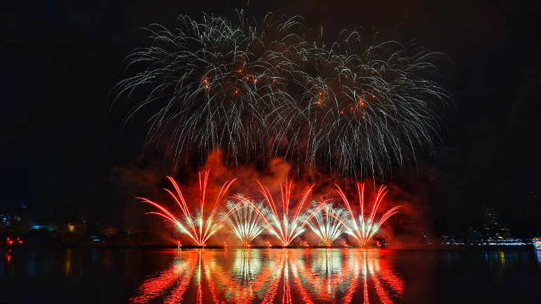 Phần trình diễn của đội Anh.