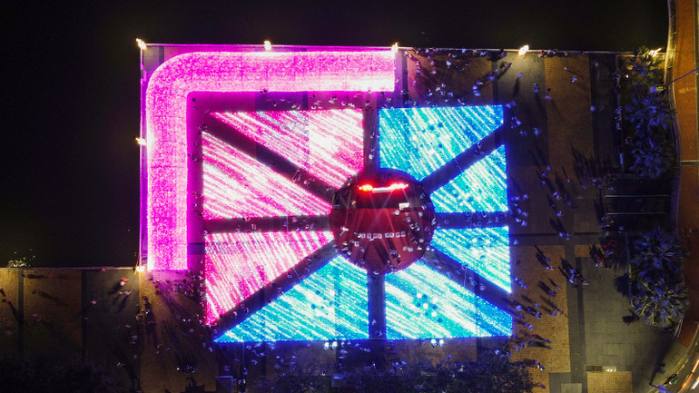 Không gian ánh sáng nhìn từ trên cao. Không gian ánh sáng nhìn từ trên cao.