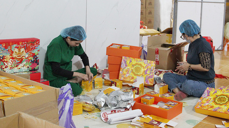 Hợp tác xã, doanh nghiệp trên địa bàn thành phố sẵn sàng hàng Tết cung ứng ra thị trường. Hợp tác xã, doanh nghiệp trên địa bàn thành phố sẵn sàng hàng Tết cung ứng ra thị trường.